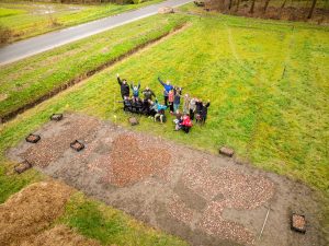 Scholars plant new selfie field for Tulip Festival 2026